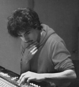 Mario Diaz on Mixer sw